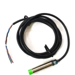 سنسور القایی 12 میلیمتری PRL12 آلتون از نمای سه رخ بالا