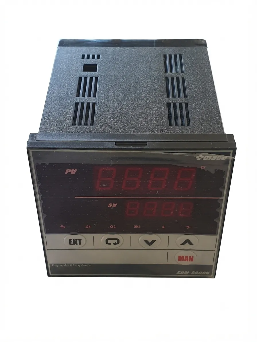 نمای سه رخ بالایی ترموستات SANUP مدل SDM9000N جایگزین ترموستات PX9 هانیانگ