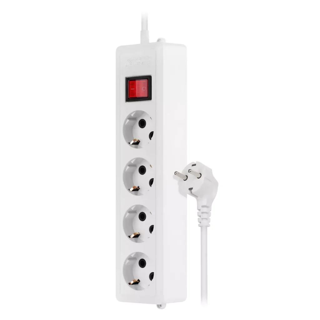 پریز سیار 4راهی GLS164E برند GREEN از نمای سه رخ با سیم